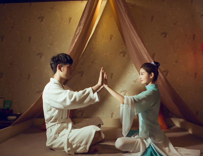 上海浦东区水疗与创造力：当大脑在漂浮中重启